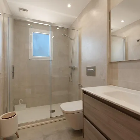 Beachside Townhouse - Sleeps 8 Ferienhaus *