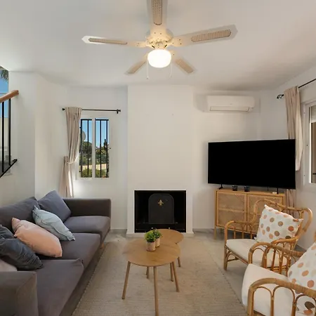 Beachside Townhouse - Sleeps 8 Ferienhaus *