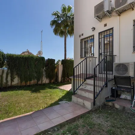 Beachside Townhouse - Sleeps 8 Ferienhaus