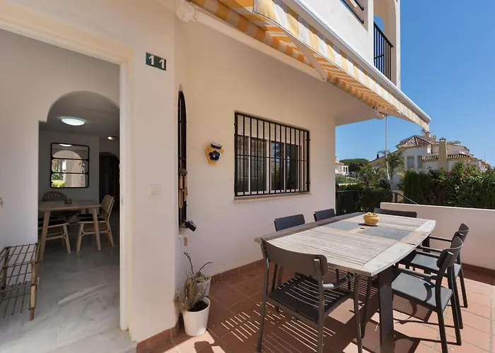 Beachside Townhouse - Sleeps 8 Vakantiehuis *