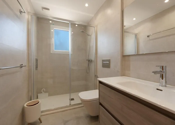 Beachside Townhouse - Sleeps 8 Vakantiehuis *