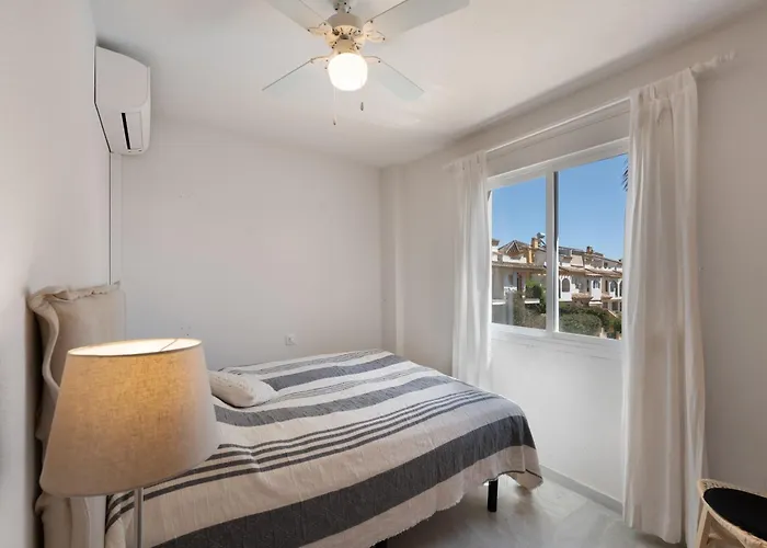 Beachside Townhouse - Sleeps 8 Vakantiehuis *