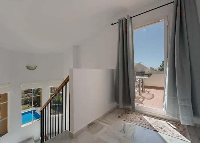 Vakantiehuis Beachside Townhouse - Sleeps 8 *