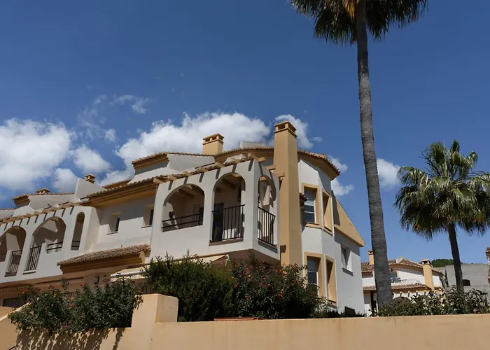 Vakantiehuis Beachside Townhouse - Sleeps 8 *